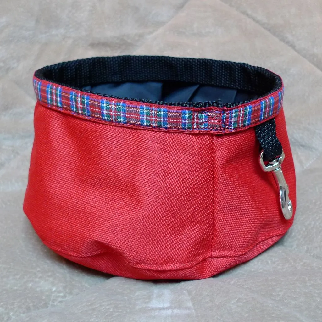 Travel Bowls by Sandia Pet Products
